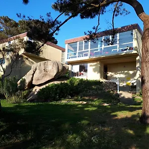 https://auberge-granit-rose-hebergement-partage-pour-tous-en.inbrittany.com